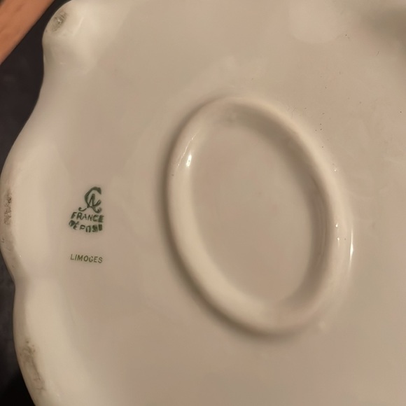 C. Ahernfeldt, Pink Floral With Green Leaves Pattern, Limoges: Large Tureen - Picture 5 of 10